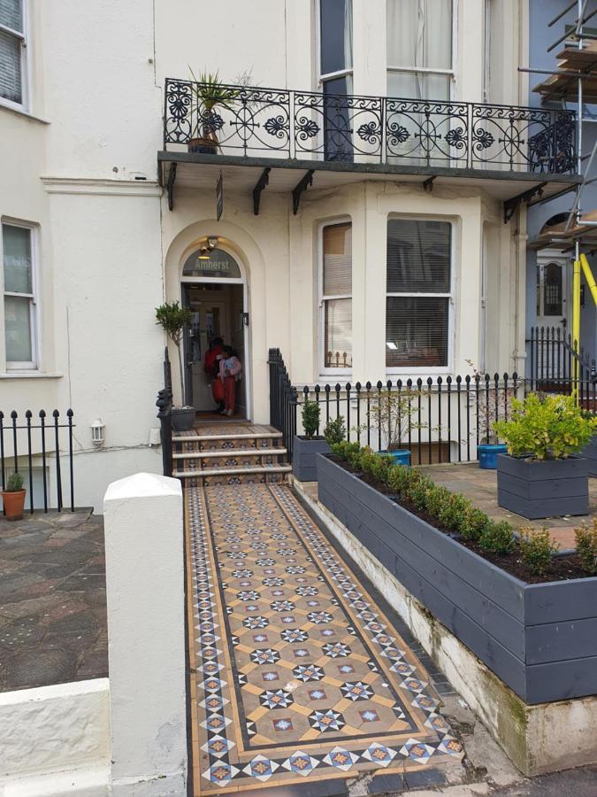 Amherst Hove Exterior foto